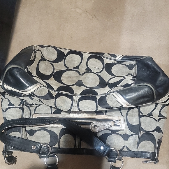 Coach purse - Picture 3 of 6